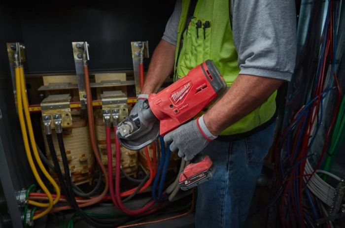 Гидравлический инструмент 109 КН для обжима кабеля M18™ FORCE LOGIC MILWAUKEE 4933459273