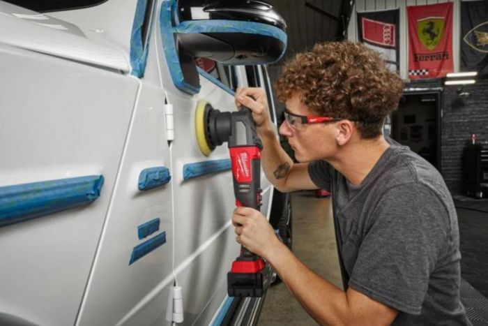 Акк. полировальная машина M18 FDAP15-0X