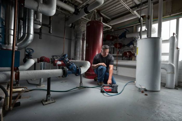 Акумуляторний насос для води MILWAUKEE M18 BTP-0