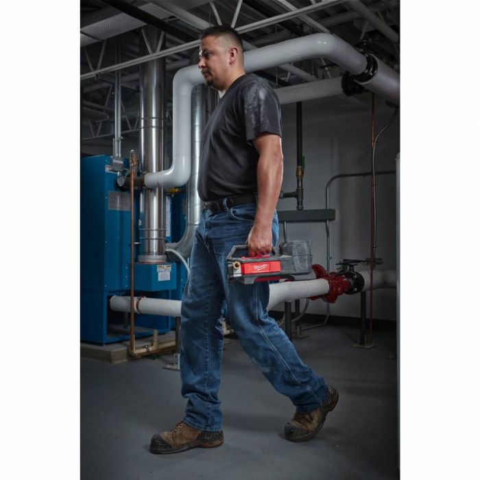 Акумуляторний насос для води MILWAUKEE M18 BTP-0