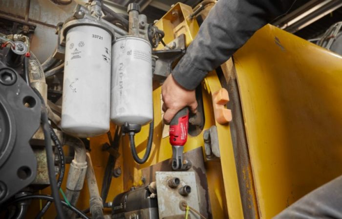 Акумуляторна тріскачка Milwaukee M12 FUEL FHIR38-0 ( 47 Нм) 4933478172