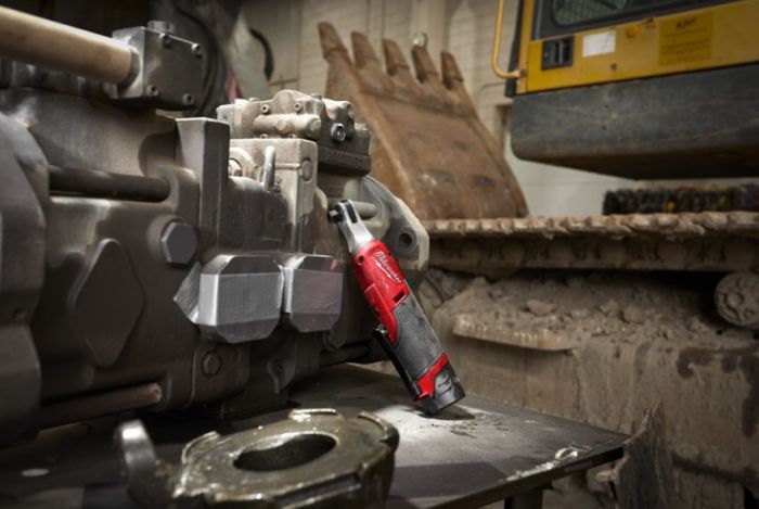 Акумуляторна тріскачка Milwaukee M12 FUEL FHIR38-0 ( 47 Нм) 4933478172