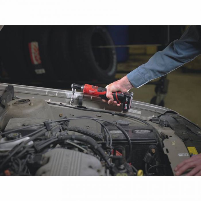 Гайкокрут кутовий акумуляторний 3/8" MILWAUKEE, M12 IR-201B, 47Нм, (зарядний пристрій, 1 акум.Х 2Ач, сумка)