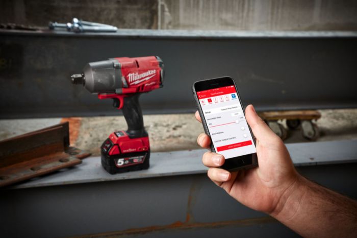 Гайковерт високомоментний MILWAUKEE 3/4" (2034Нм) M18 FUEL ONEFHIWF34-0 ONE-KEY (каркас)