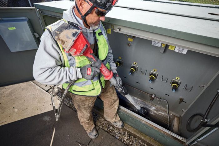 Насос для перекачки води акумуляторний MILWAUKEE M18 BLSWP-801 FORGE™