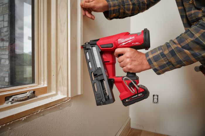 Пістолет цвяхозабивний акумуляторний MILWAUKEE, M18 FN16GA-0, 32-64мм (каркас)